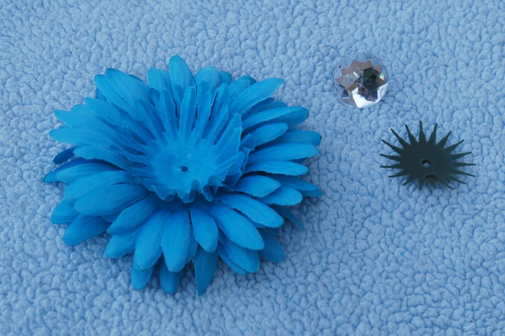 Guest Post: DIY Hair Accessories from Endlessly Inspired pic4 1024x682 Guest Post: DIY Hair Accessories from Endlessly Inspired