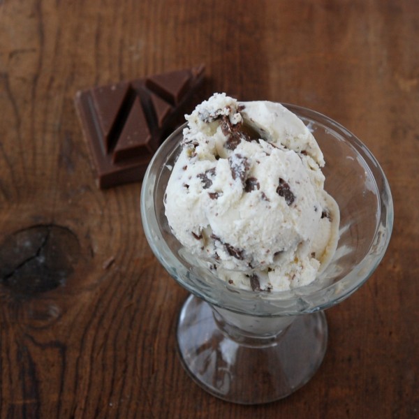 Make mint chocolate chip ice cream with fresh mint and high-quality chocolate chunks for an amazingly delicious dessert.