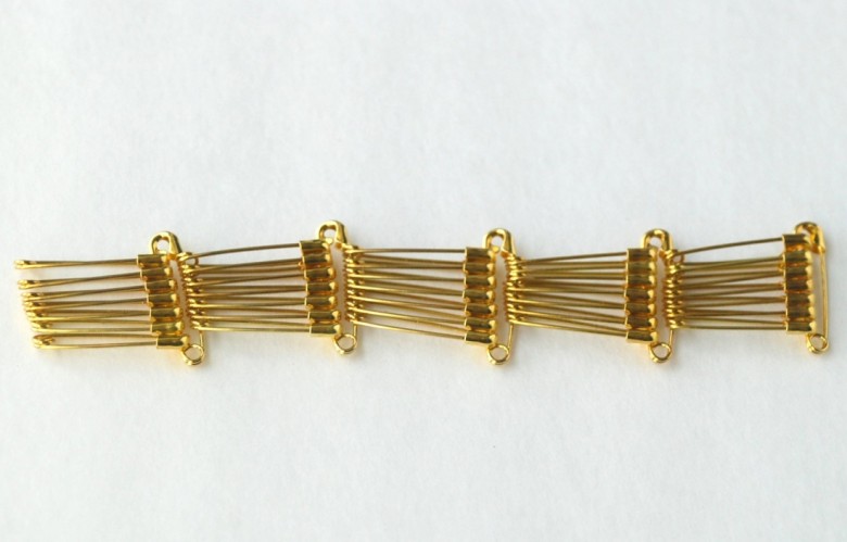 Make a cool, edgy bracelet in a few minutes, just from safety pins.