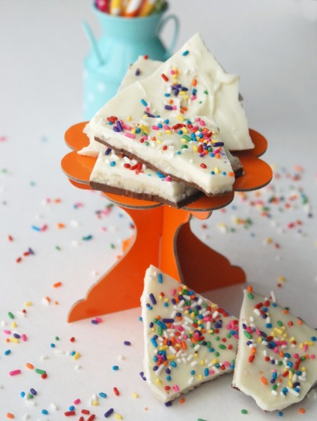 Cake Batter Bark: Sweet, delicious cake batter sandwiched between layers of milk and white chocolate. What a fun treat, and way easier than cake pops!