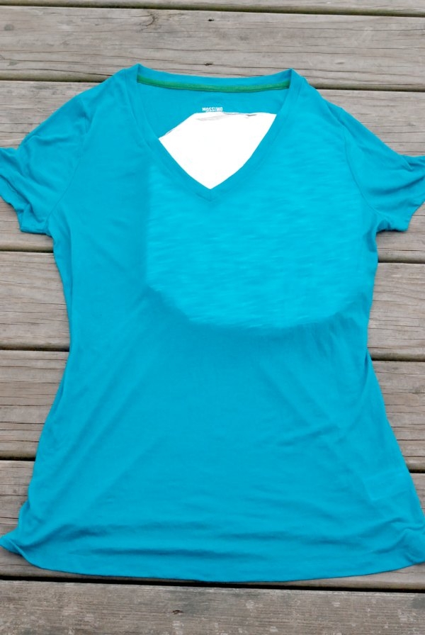 Use a Clorox bleach pen to create awesome designs on a plain t-shirt!