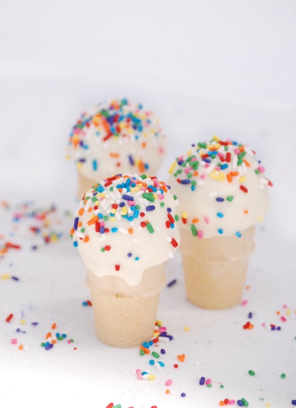 Here's how I wrap my tiny ice cream cone cake balls #cakepops