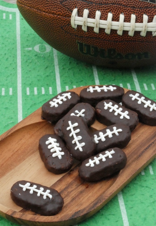 These Mounds Footballs would be so cute for tailgating! And you can make them in minutes!
