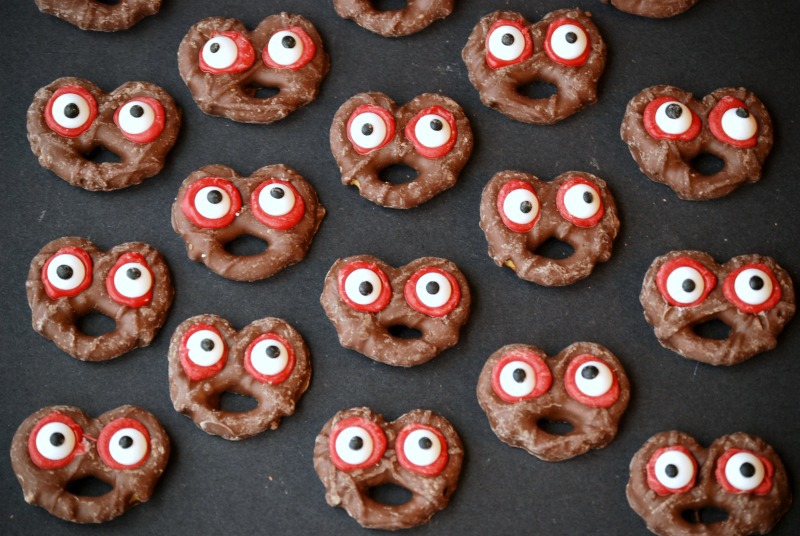 These pretzel monsters are the perfect combination of sweet and spooky. Thanks to store-bought chocolate-covered pretzels, you can make them in just minutes!